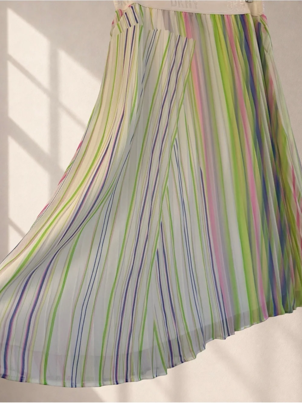 DKNY Scissor Pleated Pastel Stripe Midi Skirt L Y2K Resort Art Print